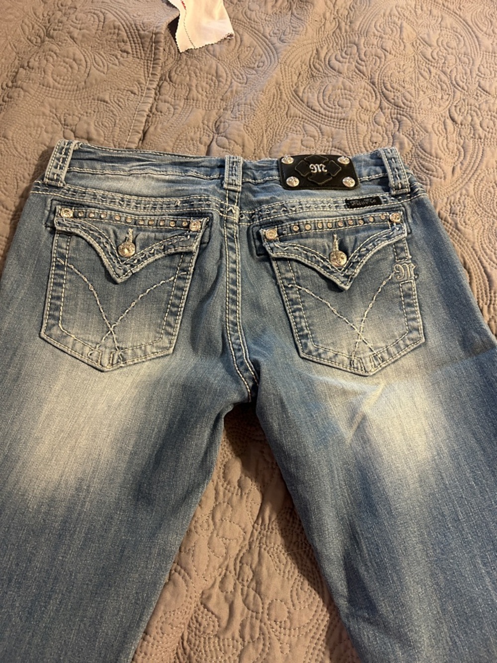 MISS ME LIGHT DENIM BOOT CUT JEANS